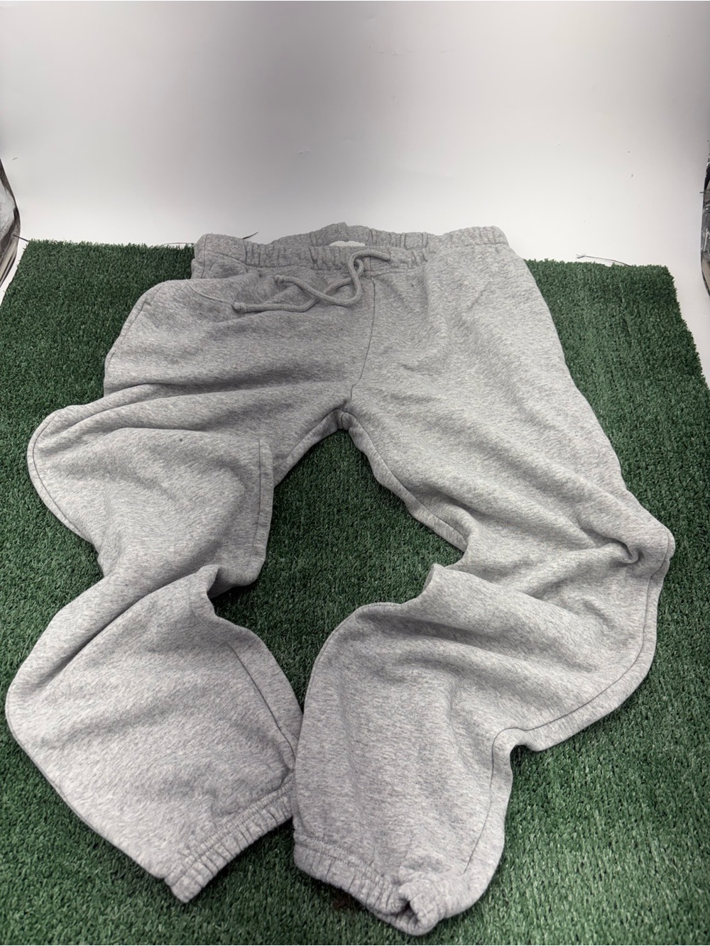 No Boundaries Men's Heather Gray Drawstring Sweatpants